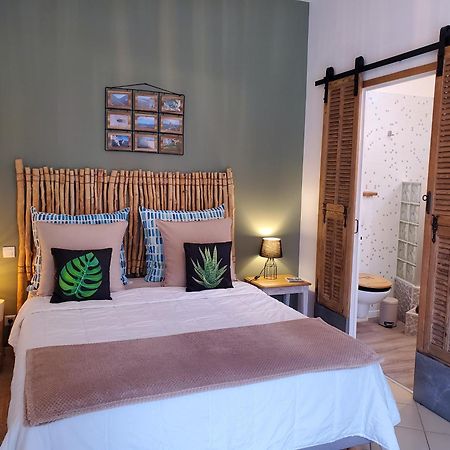 La Fontaine Au Loup Hotel Saint-Maurice-sur-Eygues ภายนอก รูปภาพ