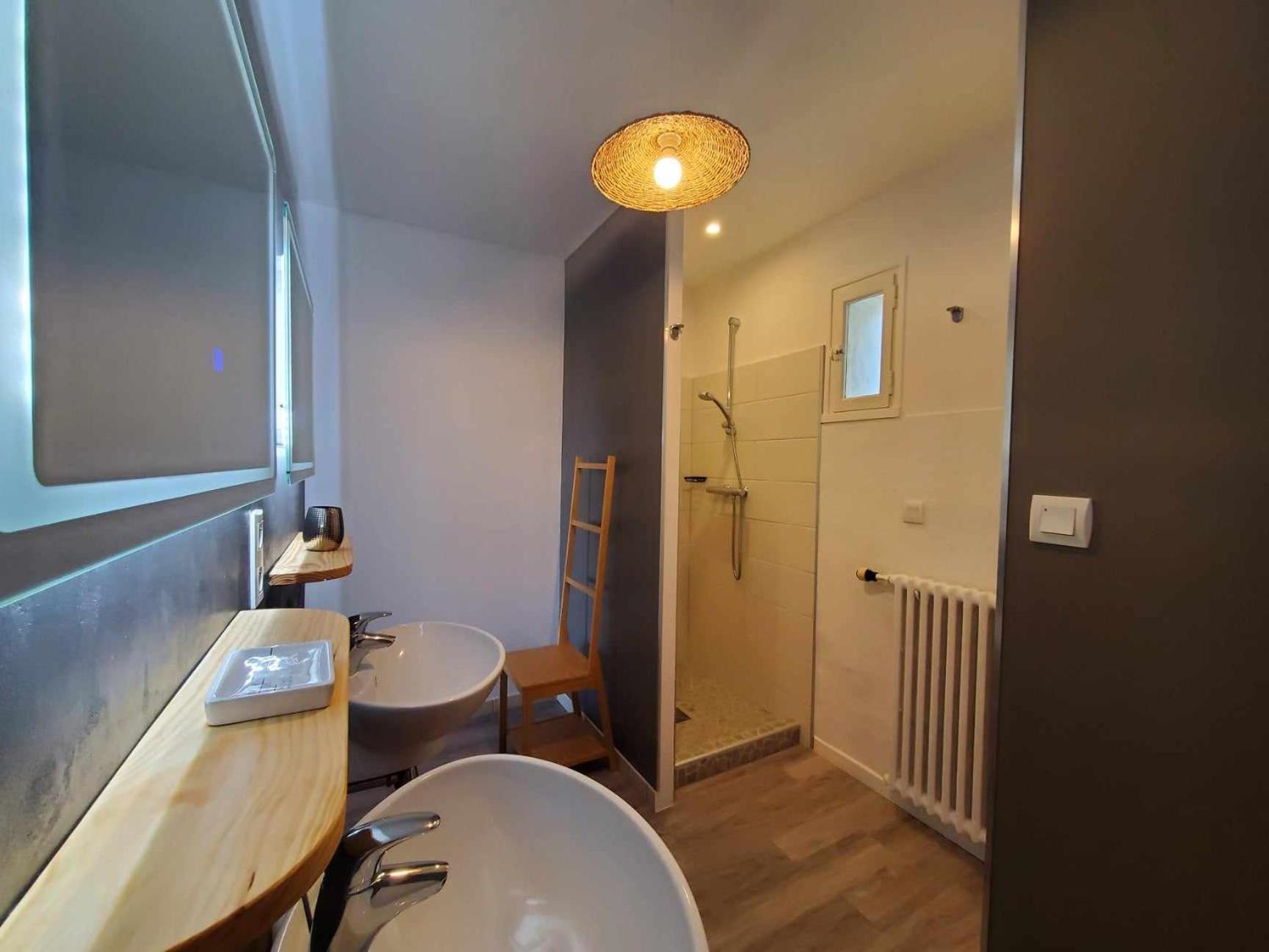 La Fontaine Au Loup Hotel Saint-Maurice-sur-Eygues ภายนอก รูปภาพ