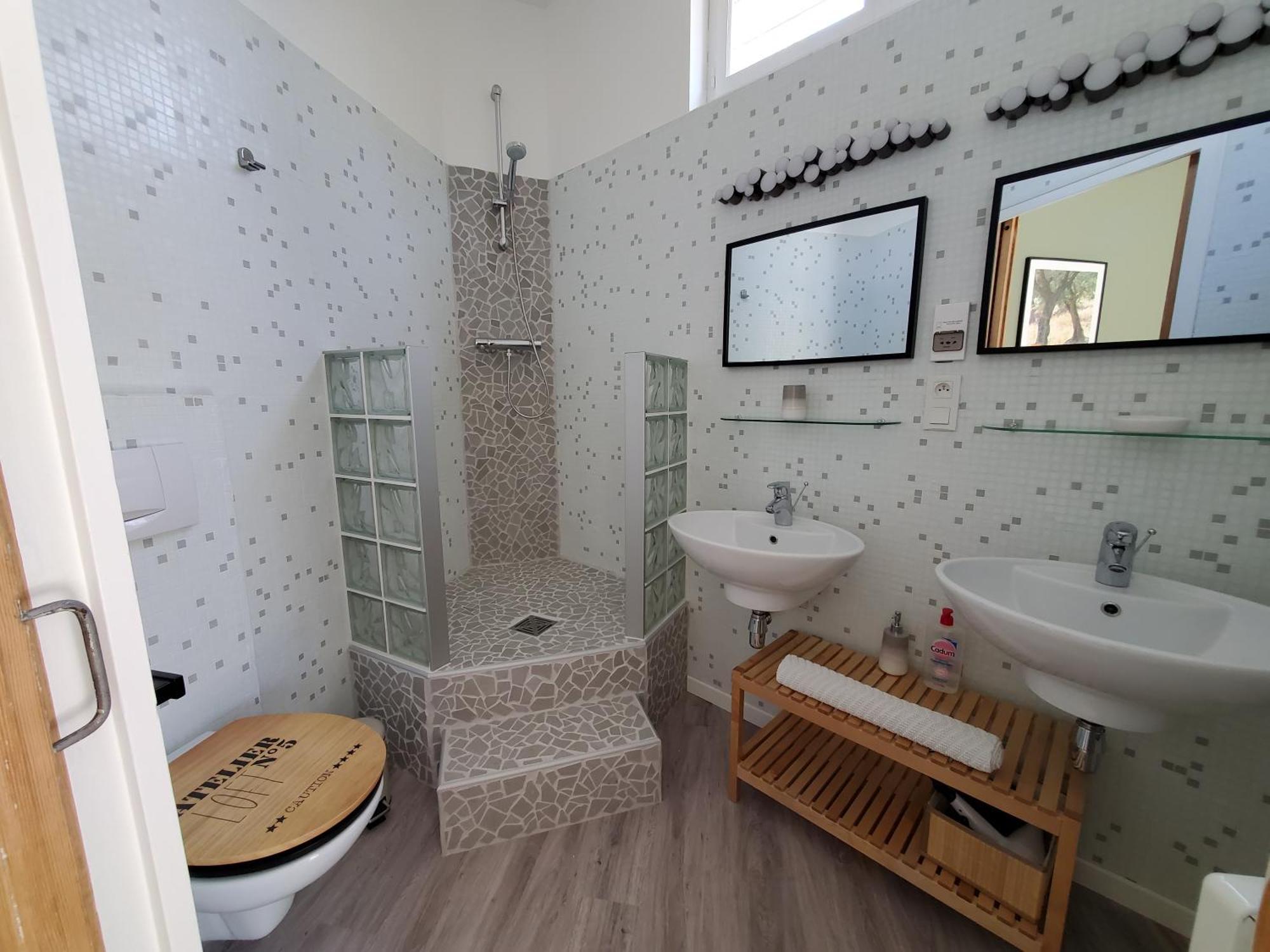 La Fontaine Au Loup Hotel Saint-Maurice-sur-Eygues ภายนอก รูปภาพ